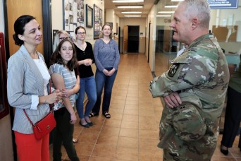Fort Knox leadership visits new military spouse co-work space, receives spouse feedback